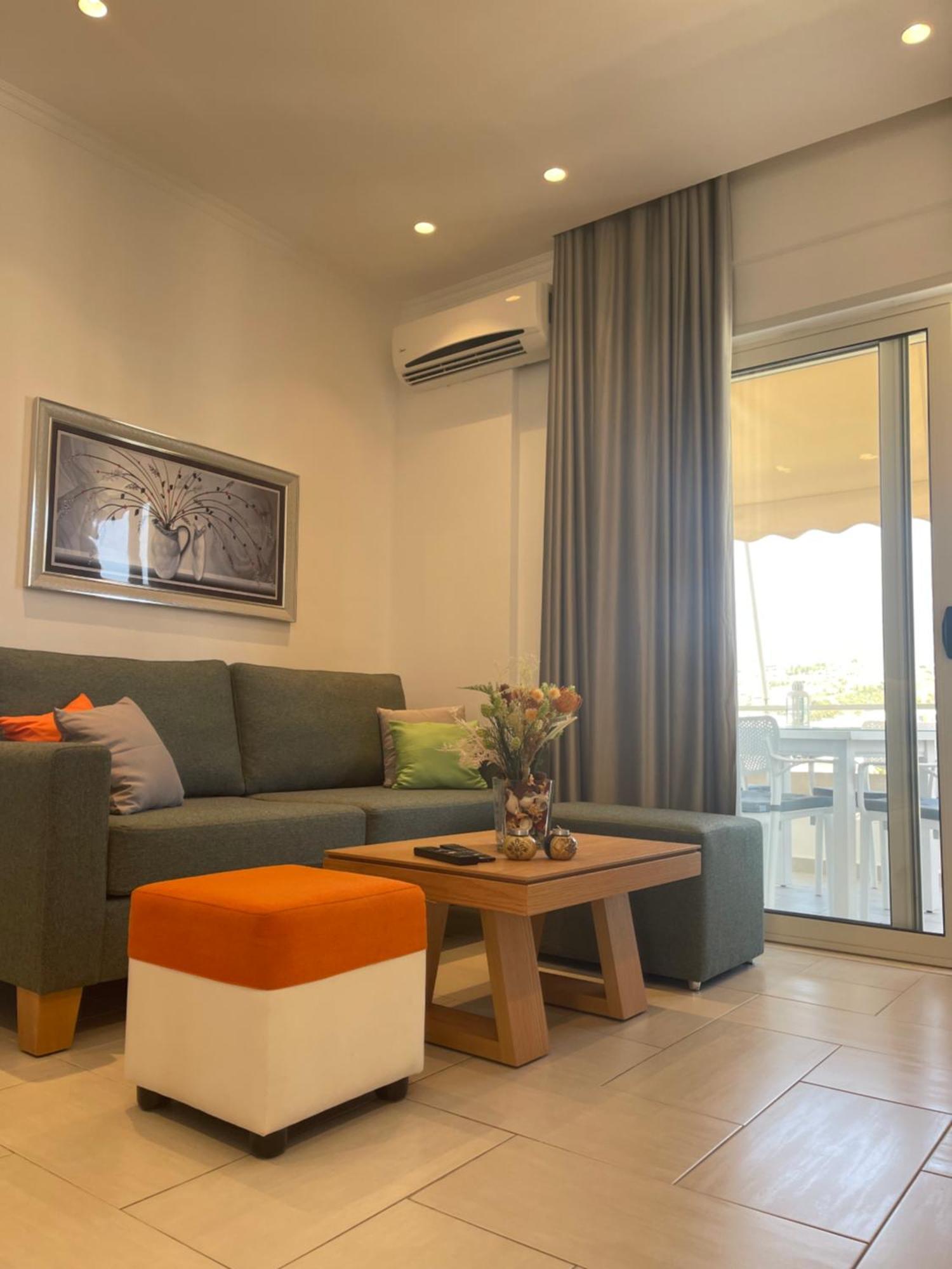 George Apartments Himare Luaran gambar