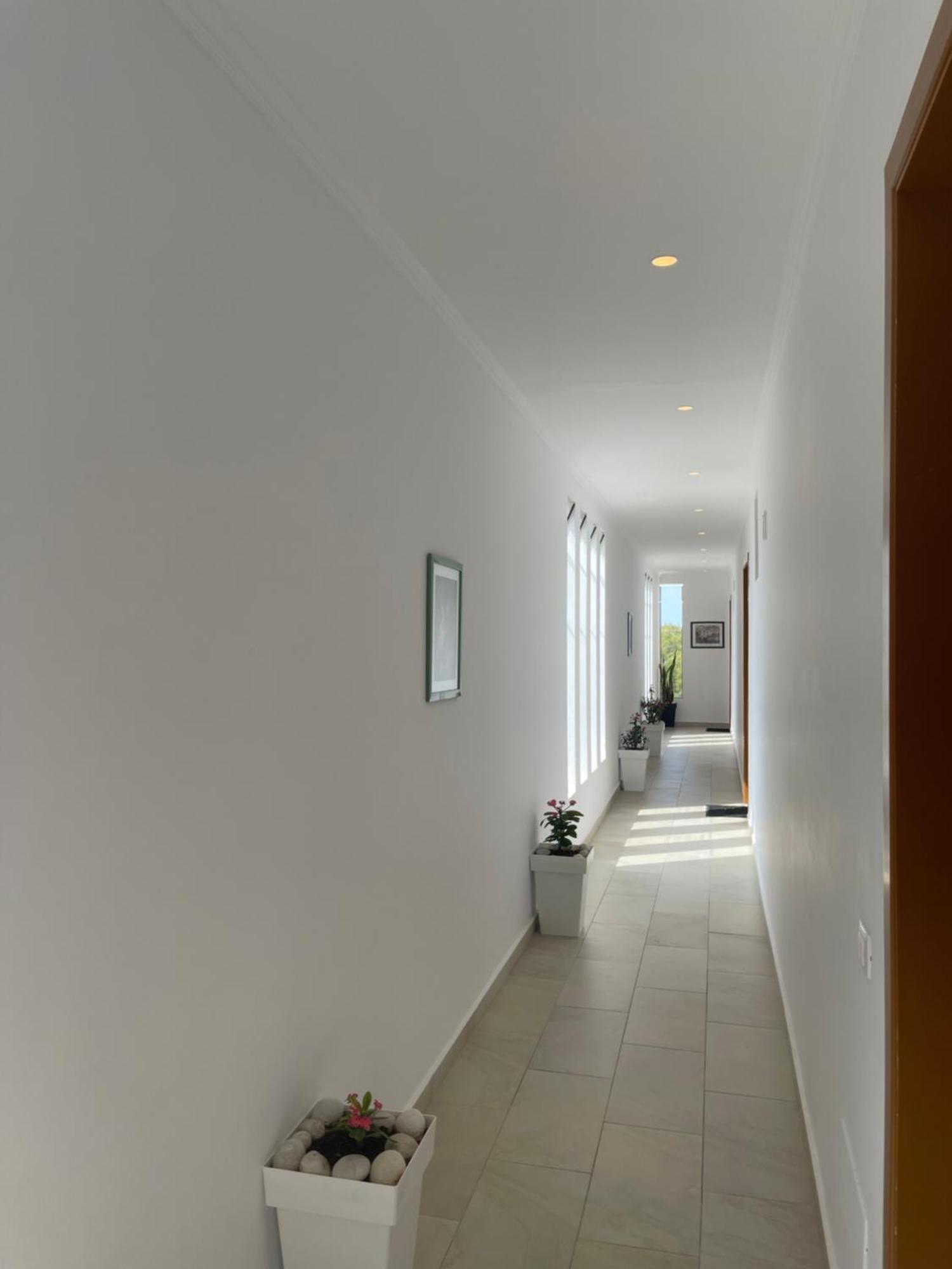 George Apartments Himare Luaran gambar