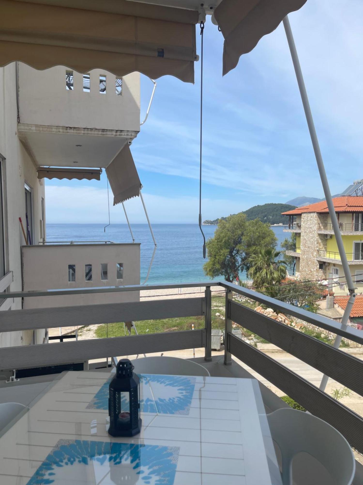 George Apartments Himare Luaran gambar